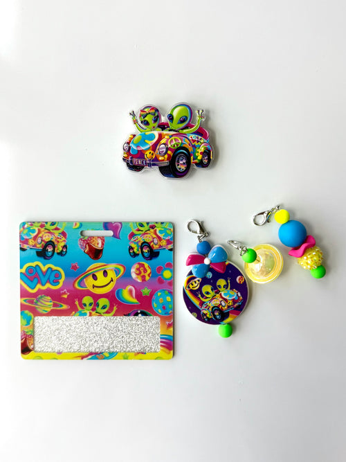 90s Rainbow Alien Interchangeable Badge Reel Buddy