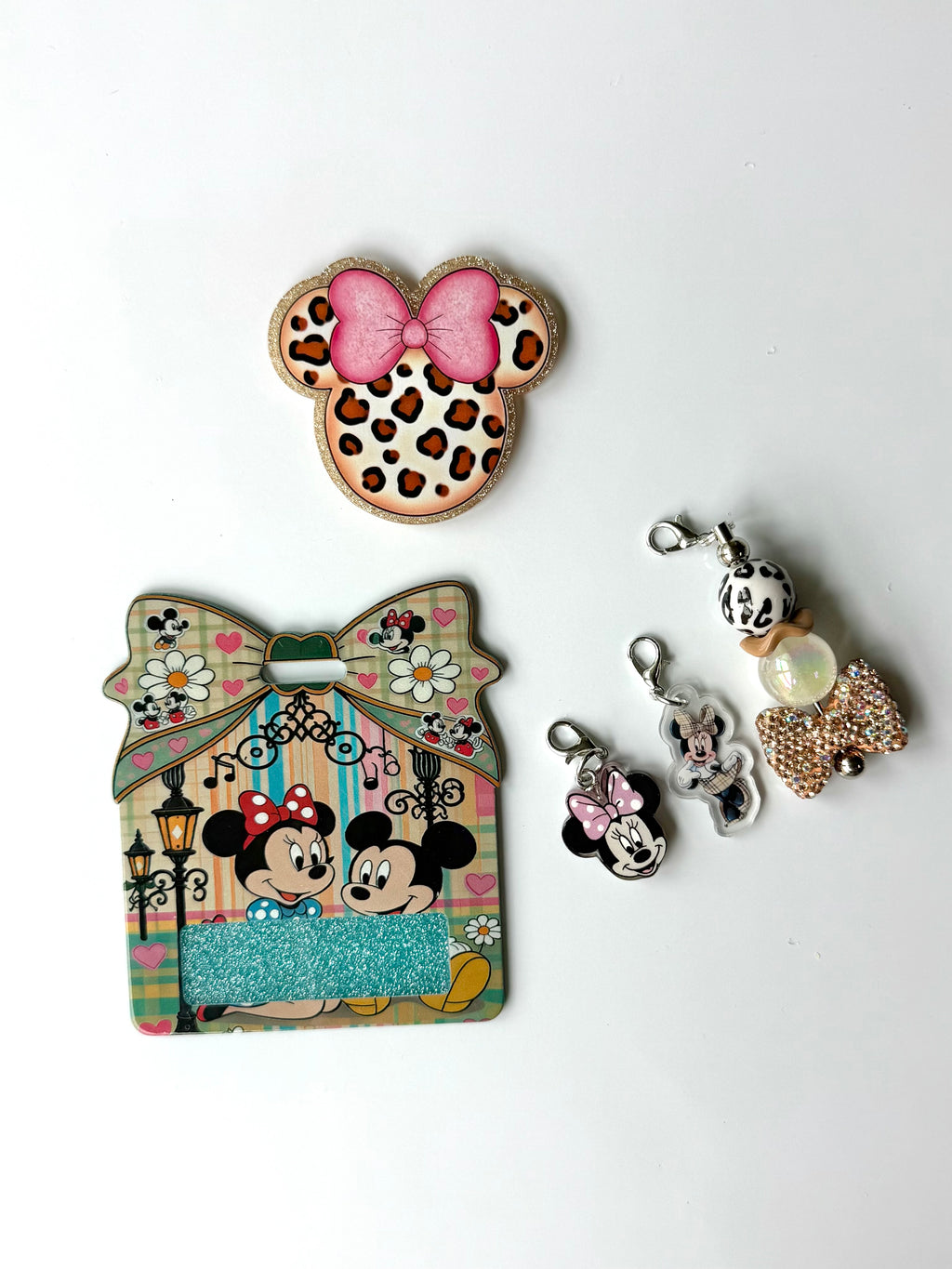 Miss Min Interchangeable Badge Reel Buddy
