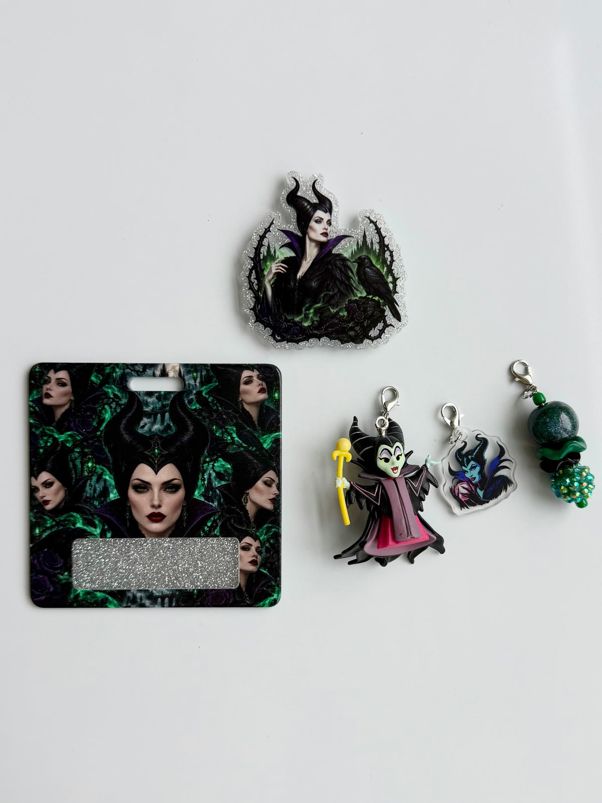 Villain Mal Interchangeable Badge Reel Buddy